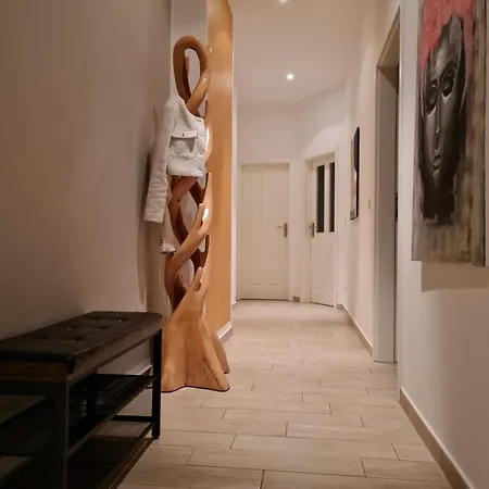 Safan Riverside I Chakalaka Afrika I Altstadt & Elbe *