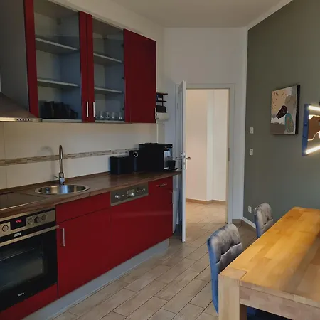 Safan Riverside I Chakalaka Afrika I Altstadt & Elbe מגדבורג