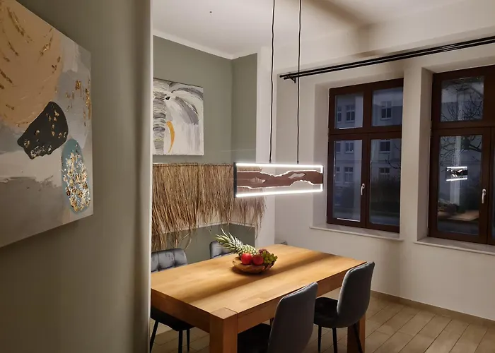 Safan Riverside I Chakalaka Afrika I Altstadt & Elbe Apartman