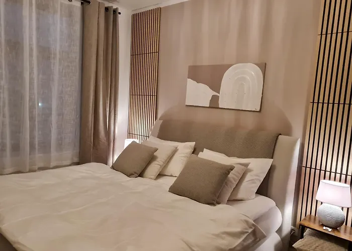 Safan Riverside I Chakalaka Afrika I Altstadt & Elbe Μαγδεβούργο